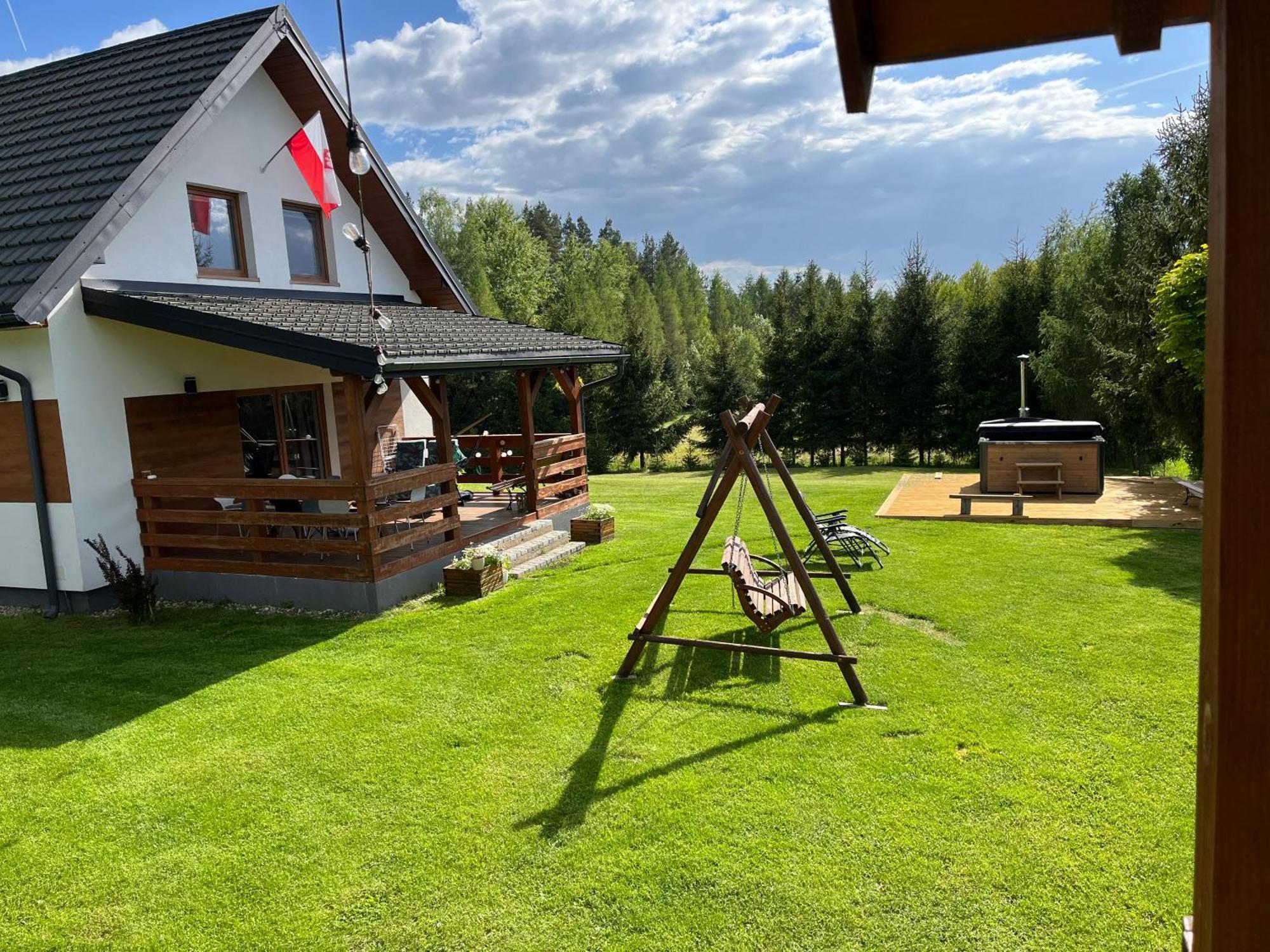 Domek Z Kominkiem Nad Jeziorem Z Jacuzzi Ogrodowym Sumowo  Eksteriør bilde